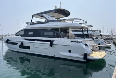 Azimut 72 Fly MY 2024