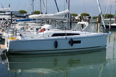 2020 Beneteau Oceanis 30.1