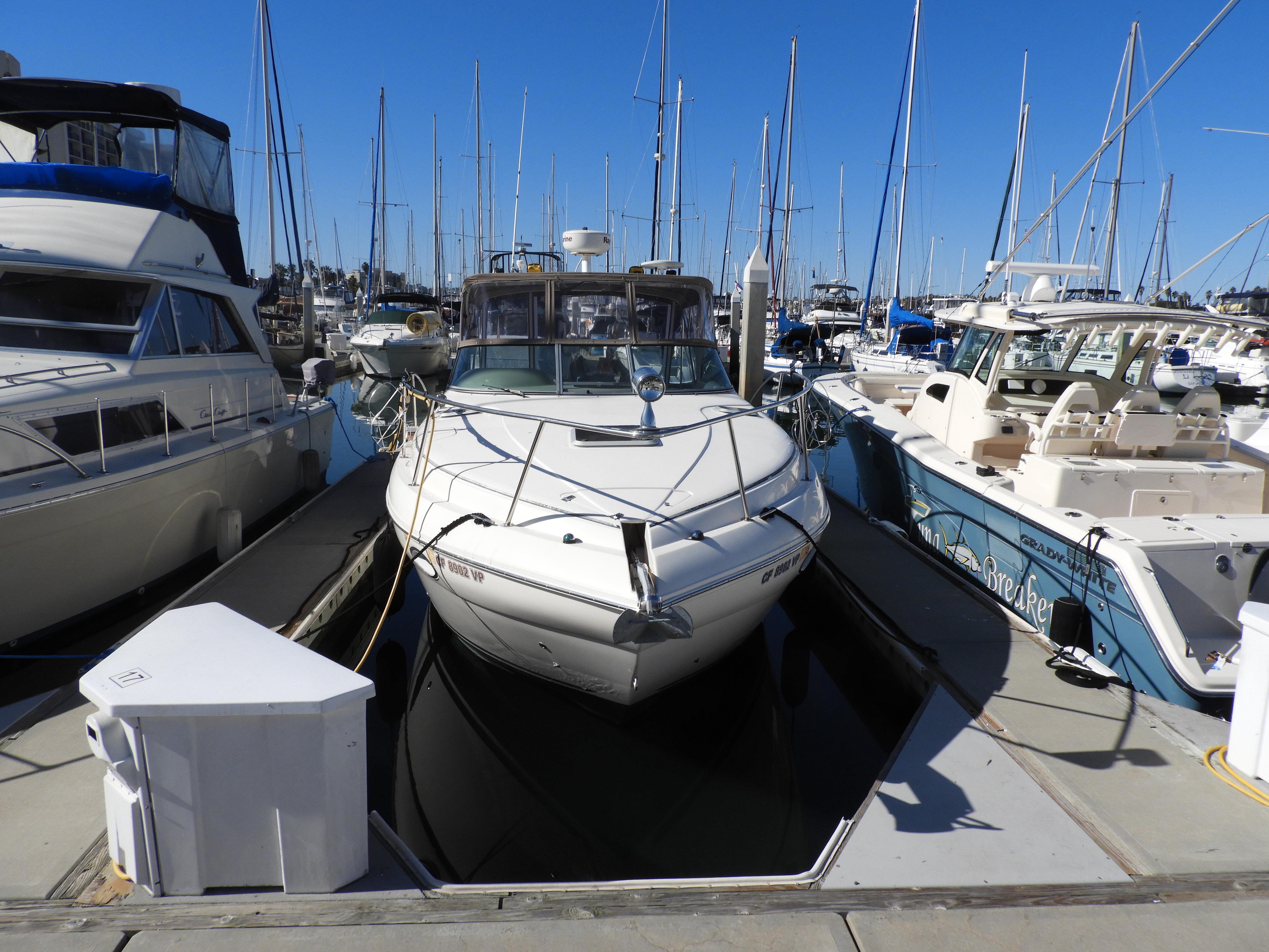 2005 Rinker 320 Express Cruiser Express Cruiser for sale - YachtWorld