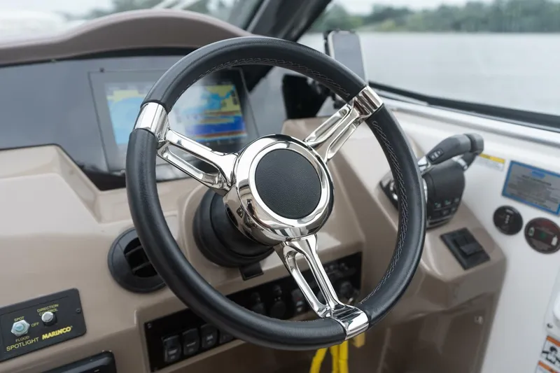  Yacht Photos Pics 2017 Regal 35 Sport Coupe - Image 18