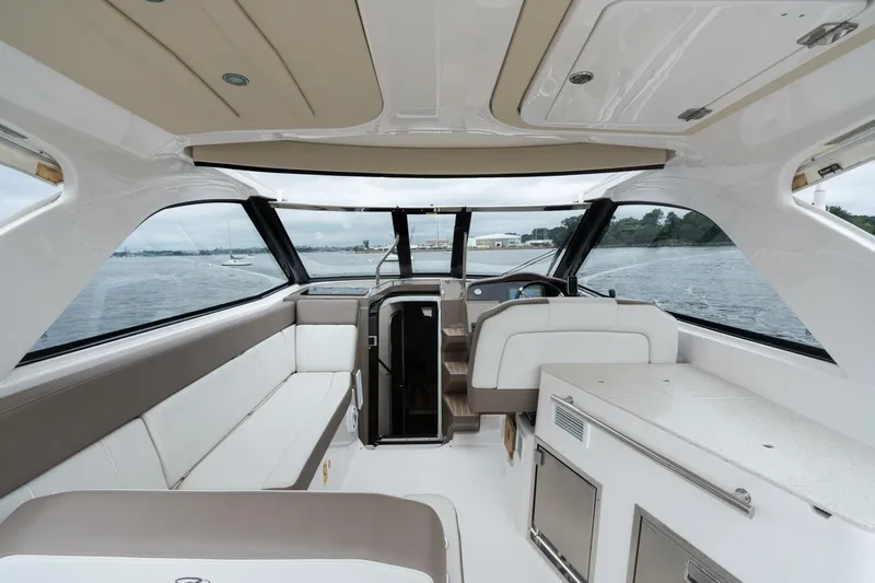  Yacht Photos Pics 2017 Regal 35 Sport Coupe - Image 11