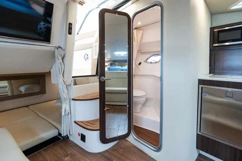  Yacht Photos Pics 2017 Regal 35 Sport Coupe - Image 24