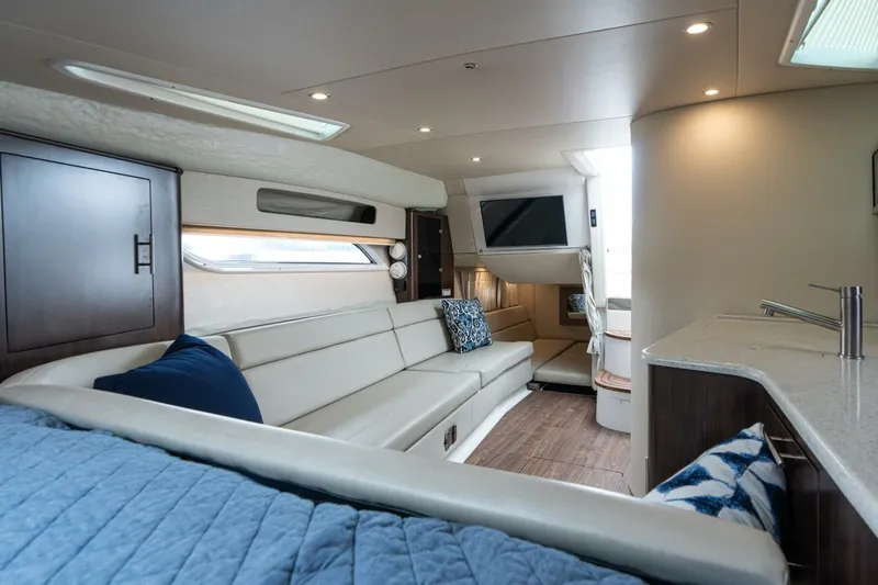  Yacht Photos Pics 2017 Regal 35 Sport Coupe - Image 22