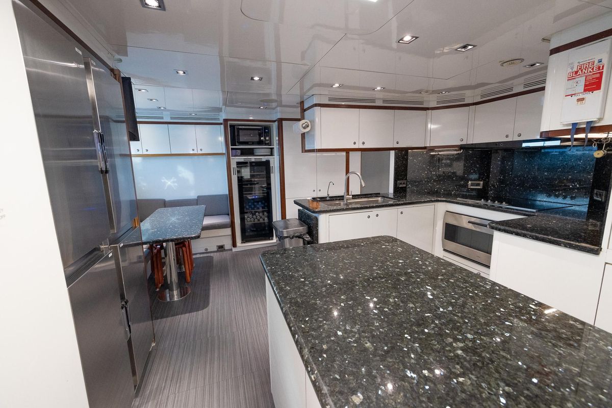 2008 Benetti 120 