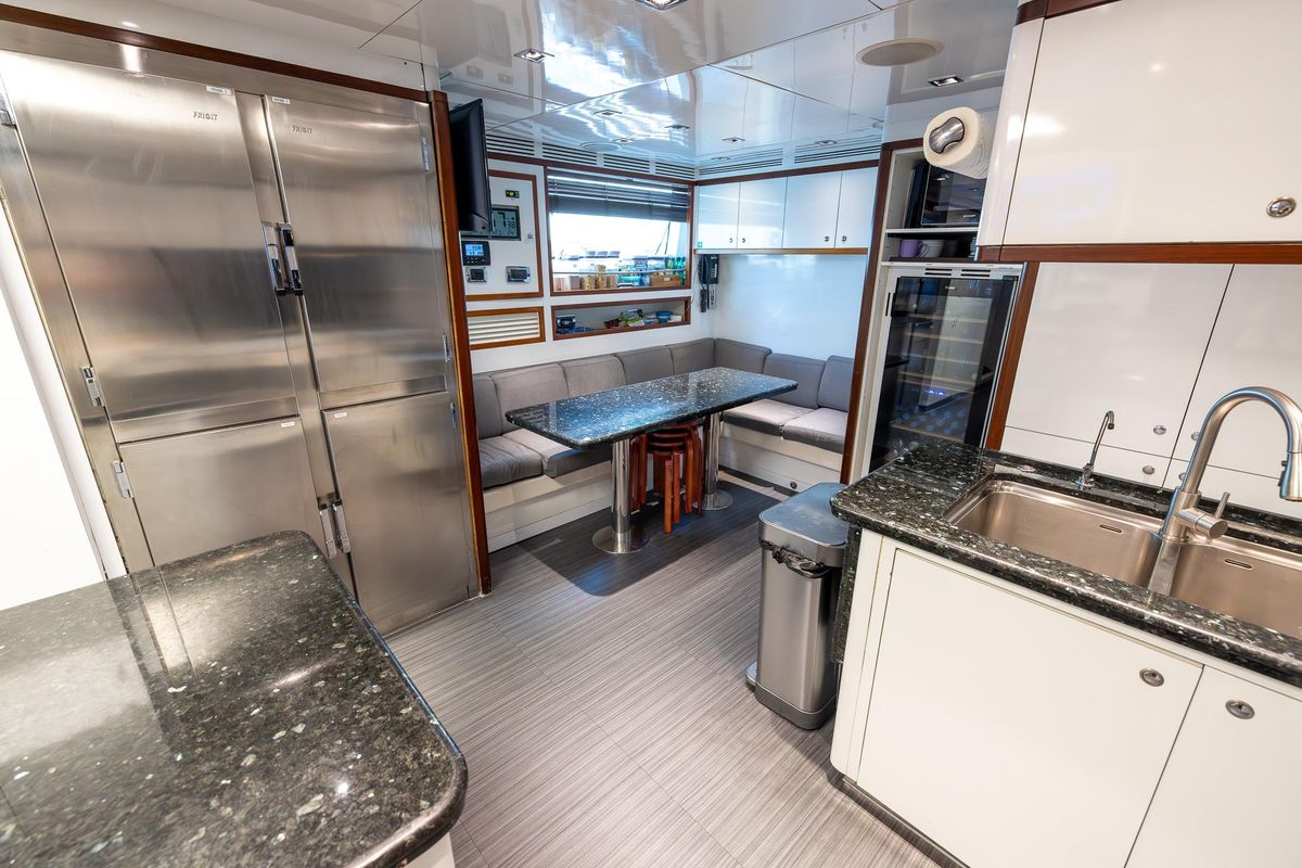 2008 Benetti 120 