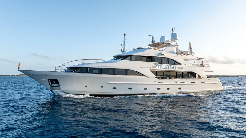 2008 Benetti Classic 121 Yacht Photos Pics 