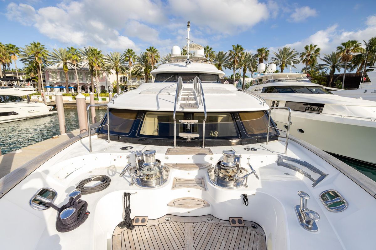 2008 Benetti 120 