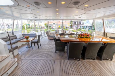 Yacht