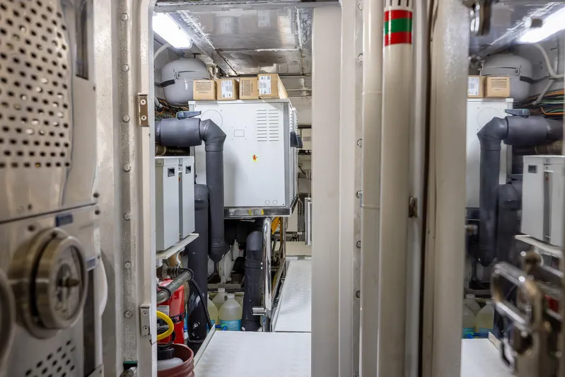 Benetti Classic Yacht Photos Pics 