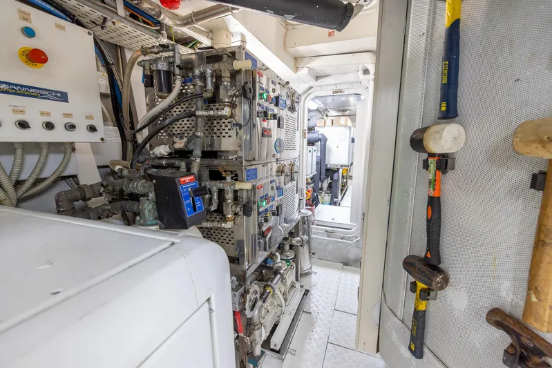 Benetti Classic Yacht Photos Pics 