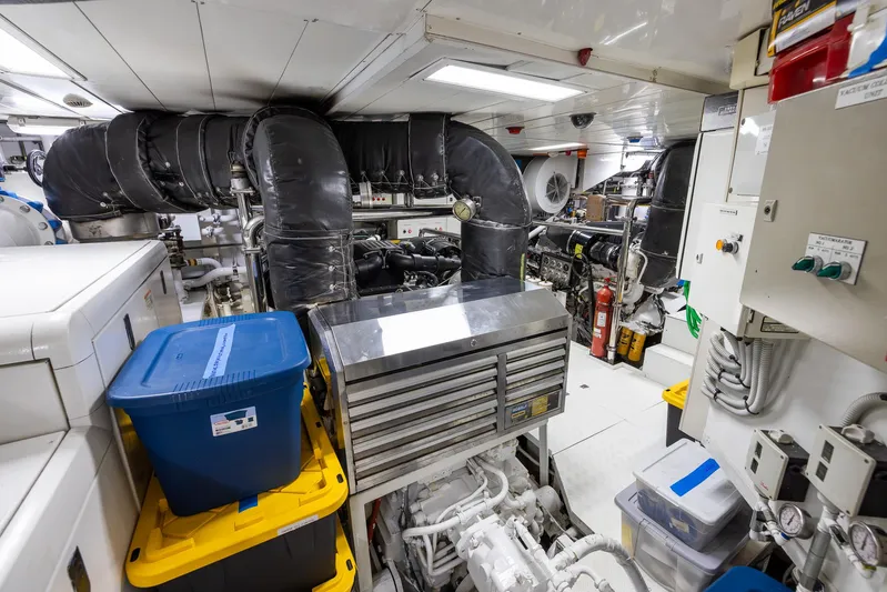 Benetti Classic Yacht Photos Pics 