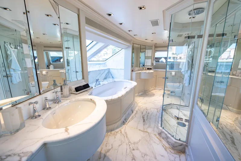 Benetti Classic Yacht Photos Pics 