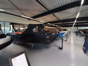 2023 Lago Amore 565
