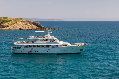 Benetti Classic