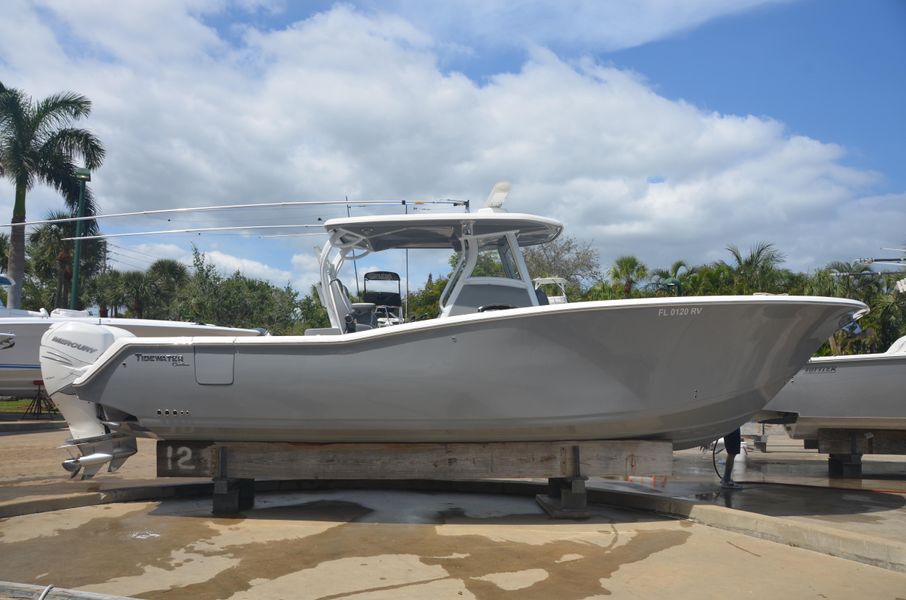 2019 Tidewater 320 adventure