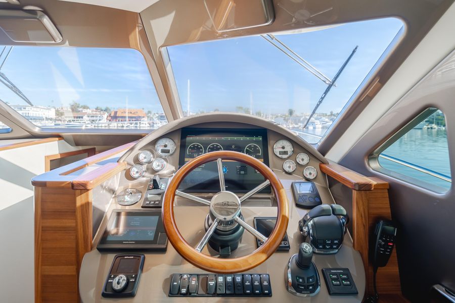 2018 Palm Beach Motor Yachts PB50