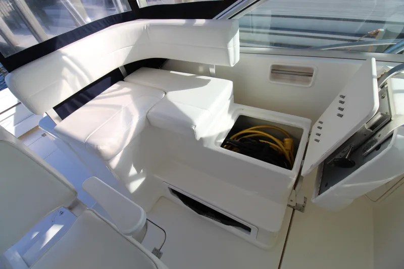 Lazy Susan Yacht Photos Pics 