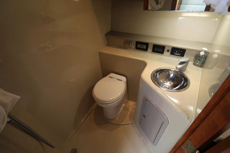 Lazy Susan Yacht Photos Pics 