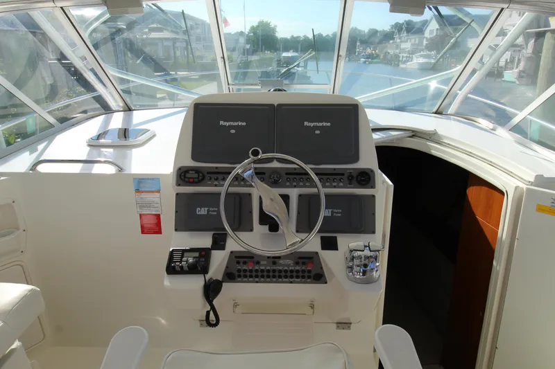 Lazy Susan Yacht Photos Pics 