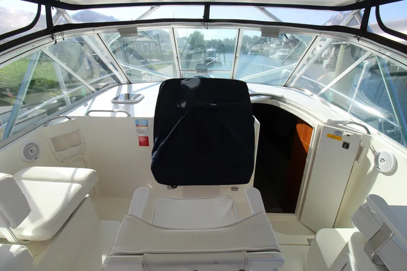 Lazy Susan Yacht Photos Pics 