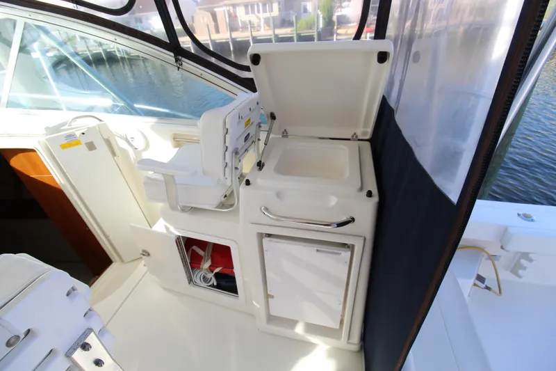 Lazy Susan Yacht Photos Pics 