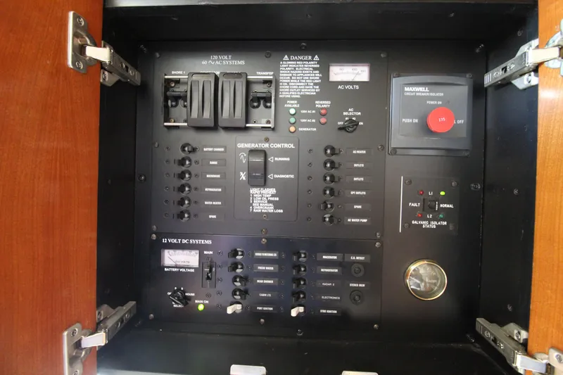 Lazy Susan Yacht Photos Pics 