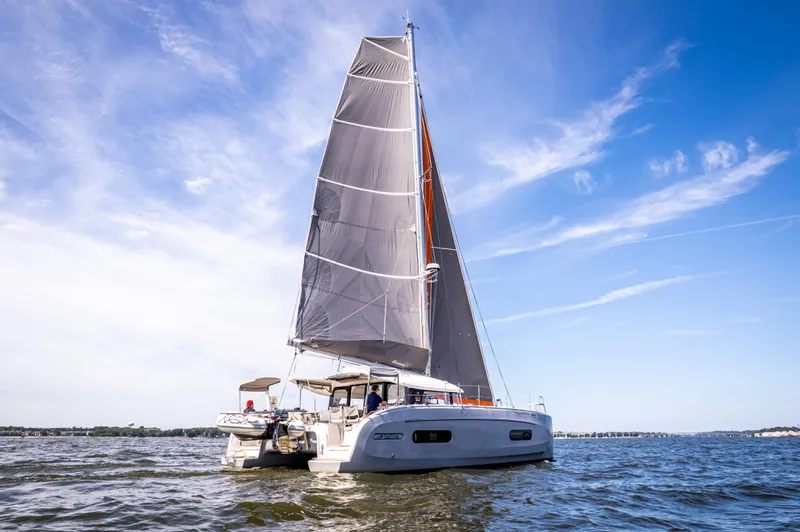 Isa Lei Yacht Photos Pics 