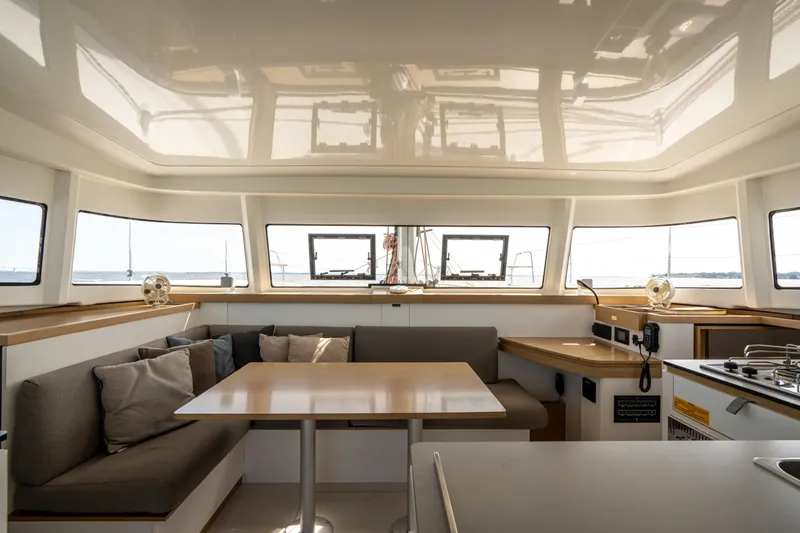 Isa Lei Yacht Photos Pics 