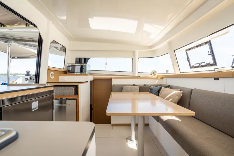 Isa Lei Yacht Photos Pics 