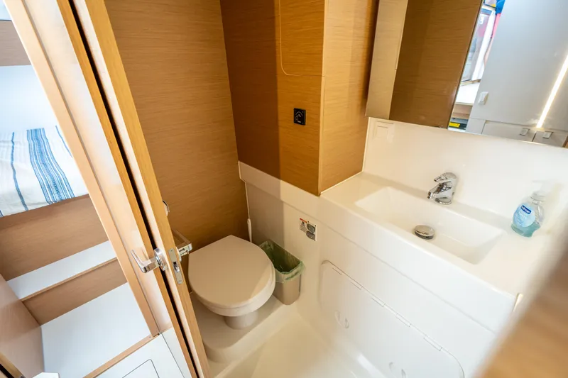 Isa Lei Yacht Photos Pics 