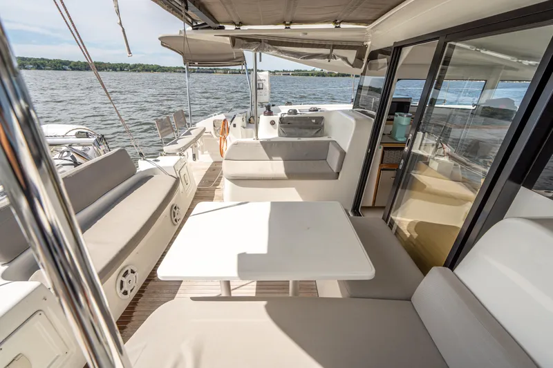 Isa Lei Yacht Photos Pics 