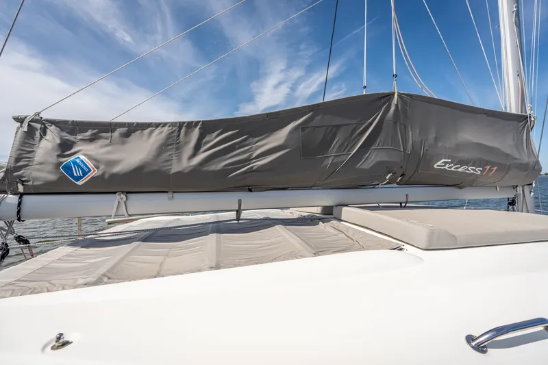 Isa Lei Yacht Photos Pics 