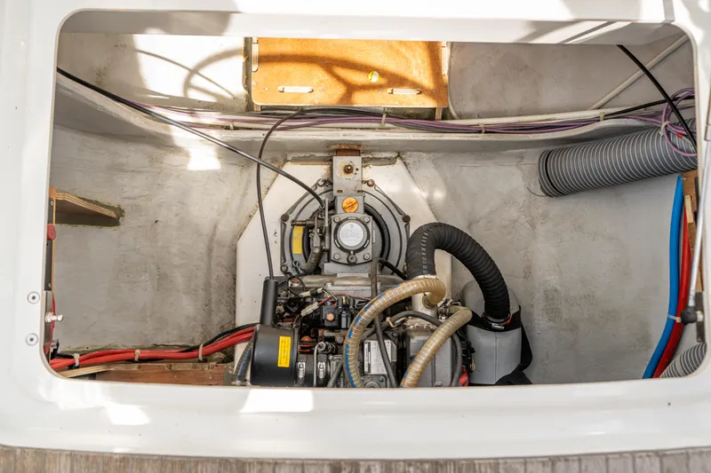 Isa Lei Yacht Photos Pics 