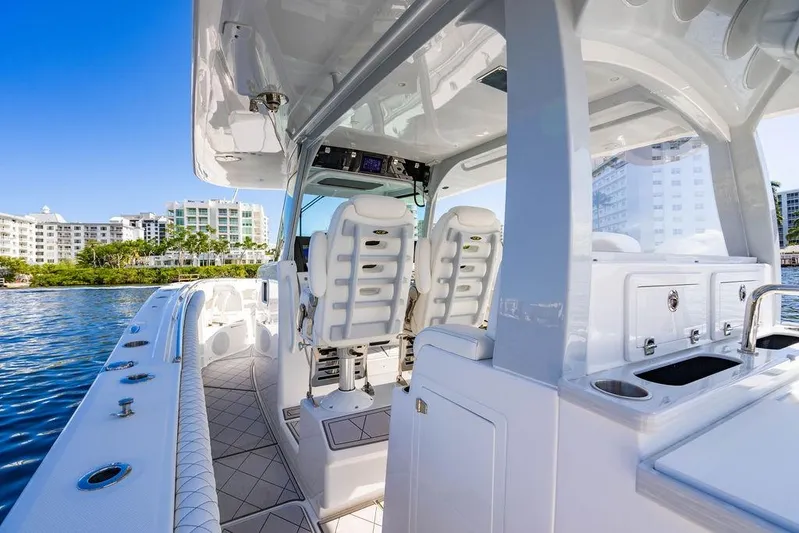  Yacht Photos Pics 2024 HCB 42 Lujo luxury boat interior with sleek seating and modern amenities.