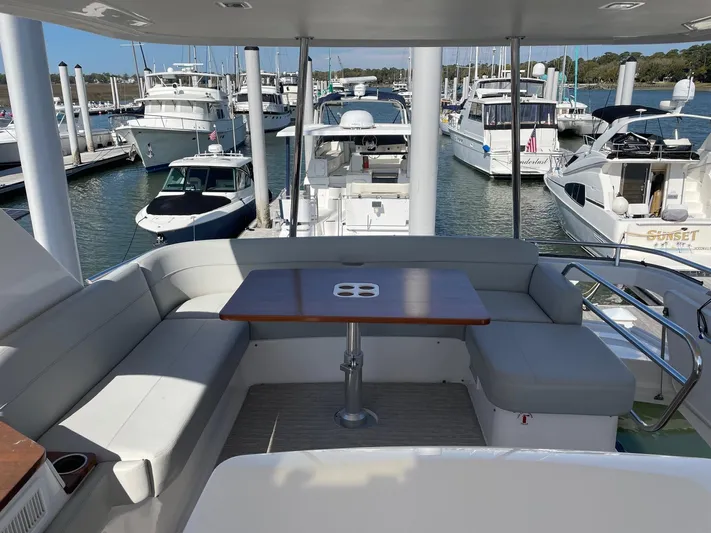 Mi Dia Yacht Photos Pics 