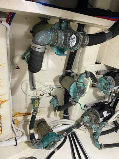 Mi Dia Yacht Photos Pics 