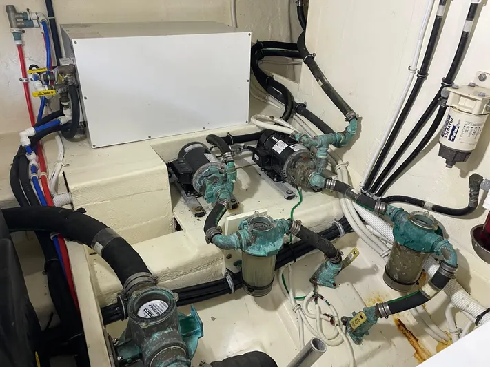 Mi Dia Yacht Photos Pics 