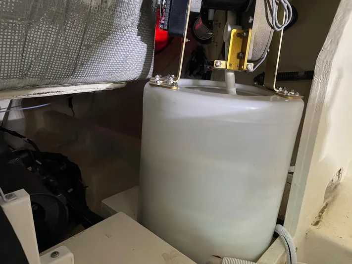 Mi Dia Yacht Photos Pics 