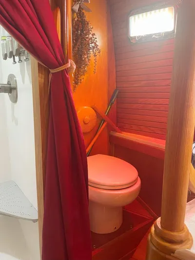 Perfect Love Yacht Photos Pics 