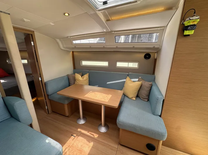 Sweetest Thing Yacht Photos Pics 