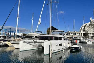 2023 Lagoon 42