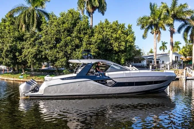 Verve 47 Yacht Photos Pics 