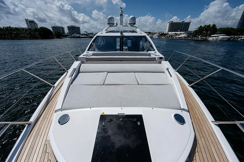  Yacht Photos Pics 2022 Azimut S6 yacht on water, showcasing sleek design and luxurious deck.
