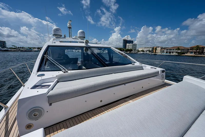  Yacht Photos Pics 2022 Azimut S6 yacht on water, showcasing sleek design and luxurious deck seating.