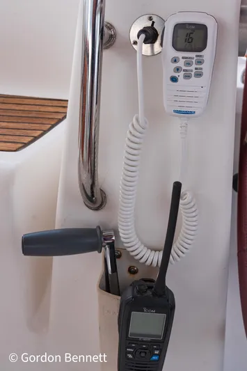 Queens Share Yacht Photos Pics Beneteau Oceanis 43 cockpit controls and instruments, 2008 model.