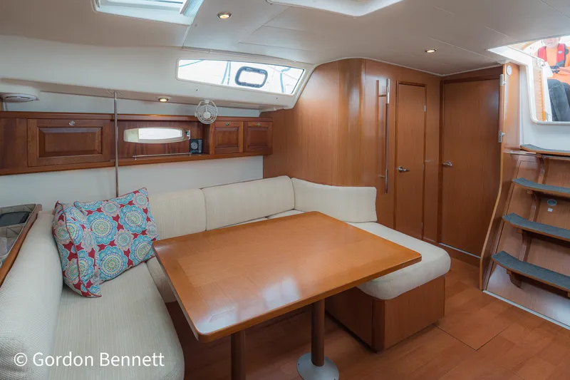 Queens Share Yacht Photos Pics 