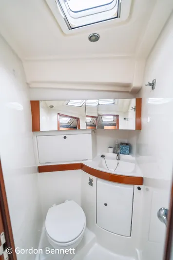 Queens Share Yacht Photos Pics 