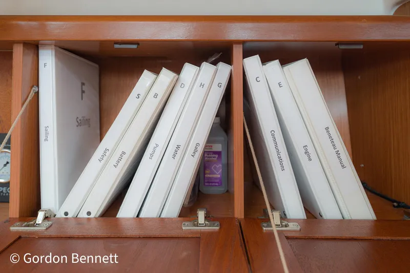 Queens Share Yacht Photos Pics 