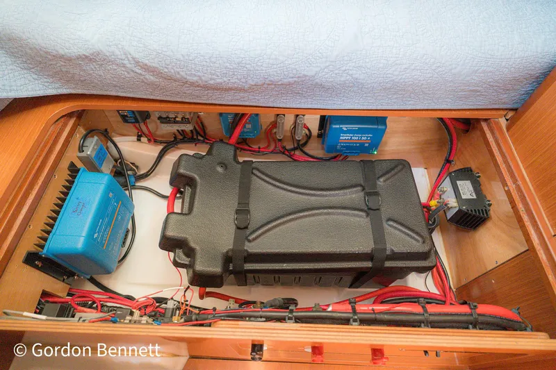 Queens Share Yacht Photos Pics 