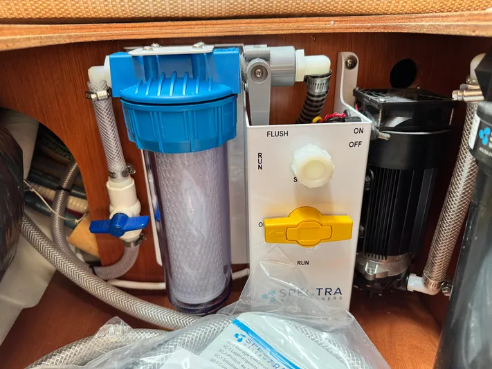 Queens Share Yacht Photos Pics 